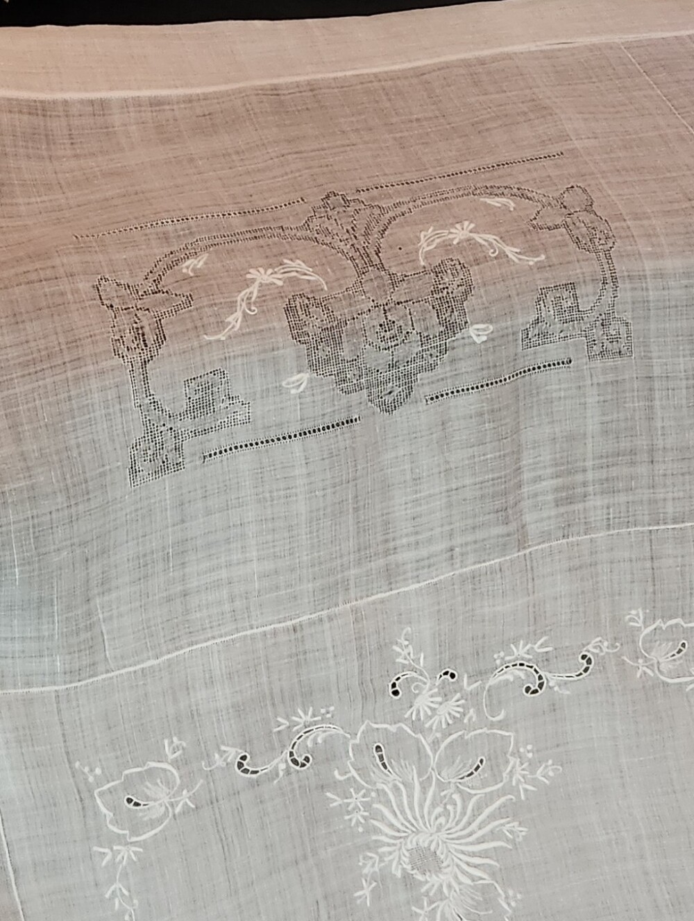 PREMIUM SHEER LINEN TABLECLOTH NICE EMBROIDERY - Picture 12 of 12